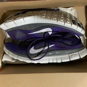 Used Nike Free Flyknit Running Shoes